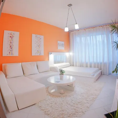 Alex Botique Apartment *