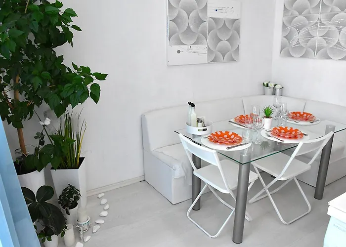 Alex Botique * فارنا